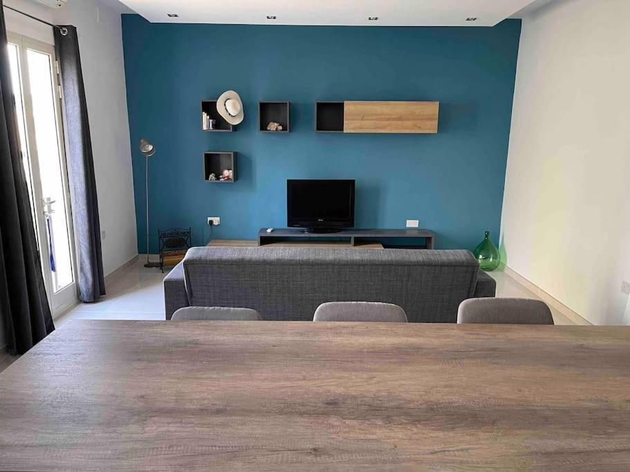 Sunset Apt Modern 1 Bedroom Apt Near The Beach Birżebbuġa Eksteriør bilde